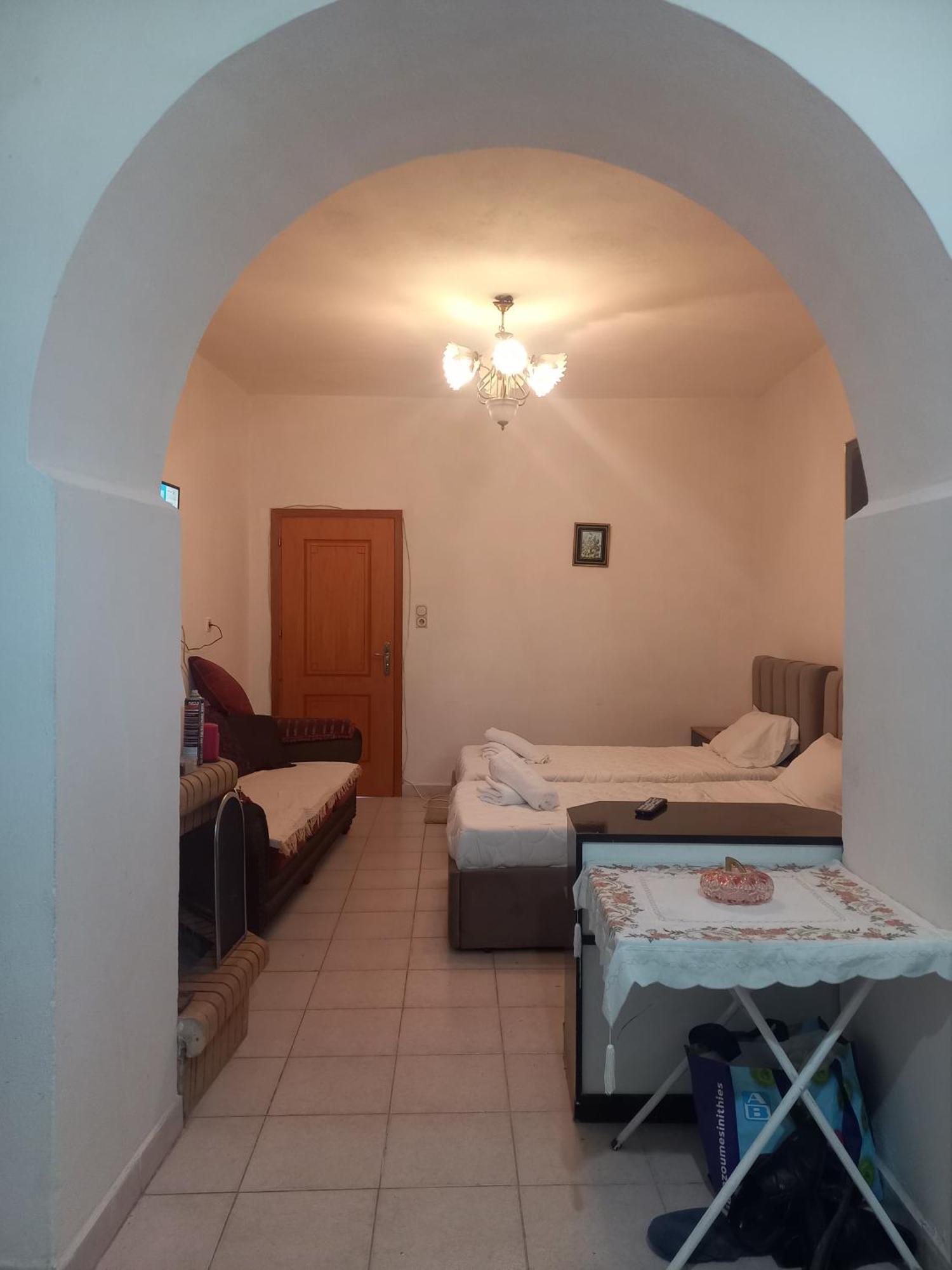 Aleko Guest House Gjirokastër Buitenkant foto